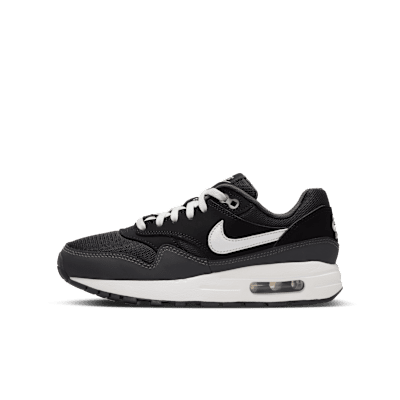 Air Max 1 Older Kids Shoes. Nike ID